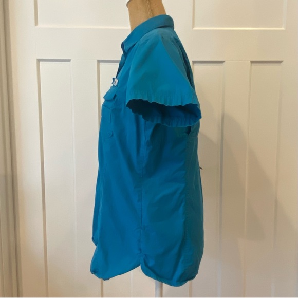 Columbia Blue Casual Button Down Shirt - Picture 2 of 16